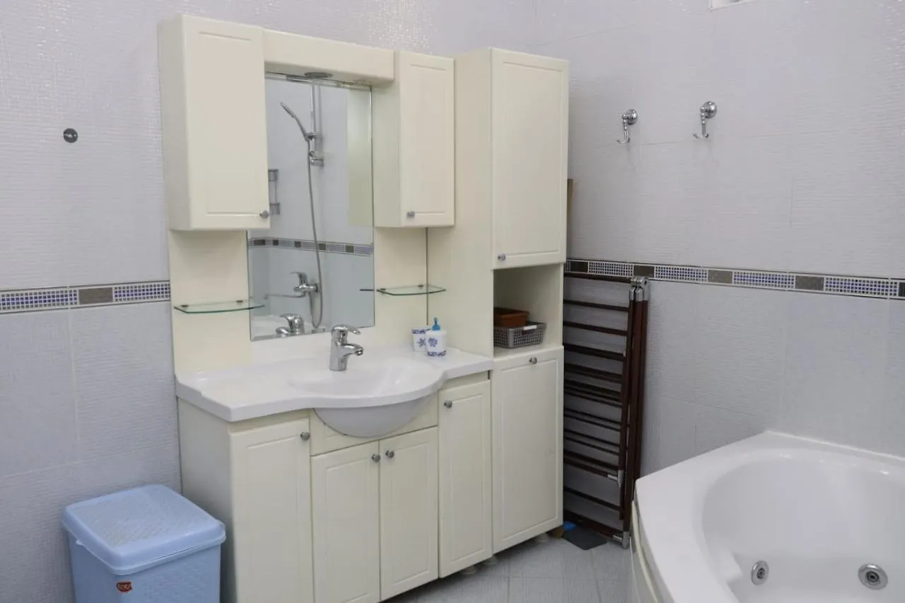 Azneft Royal Suite Apartment Sea View باكو