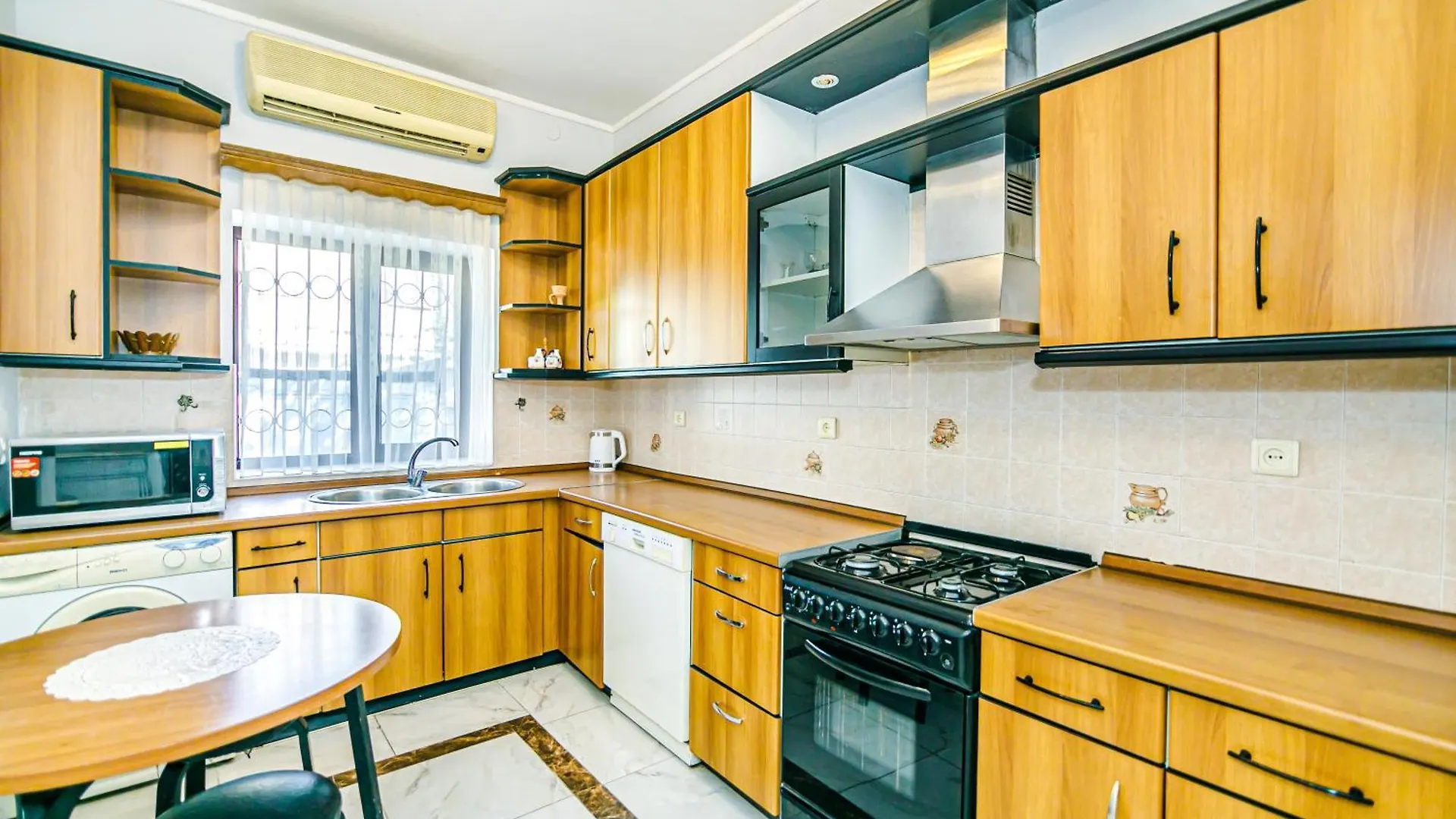 Azneft Royal Suite Apartment Sea View باكو
